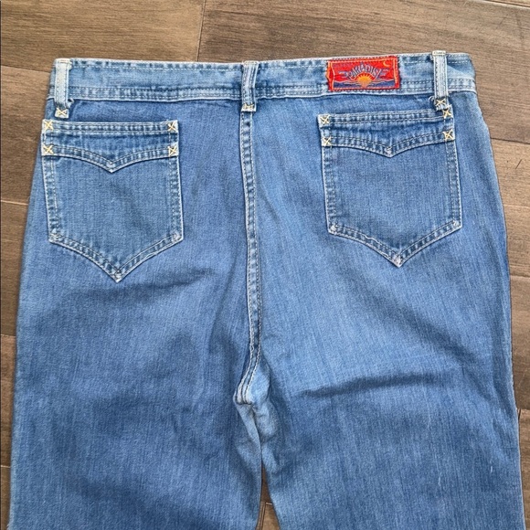 1970’s Paradise Distressed Denim Bell Bottoms- Size 8 based off measurements - Picture 6 of 7